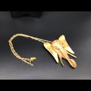 Vintage Sarah Coventry elephant necklace